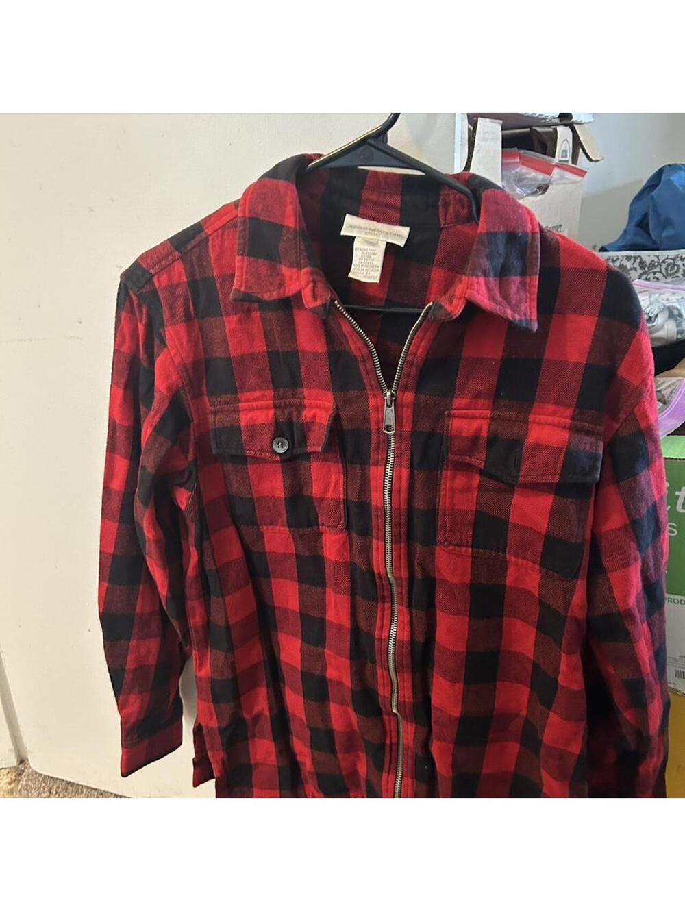 Jones New York red & black plaid zip up jacket Size S